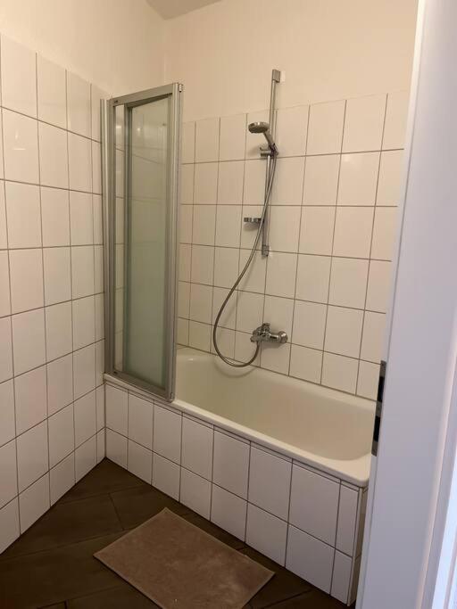 Zentral, Geraeumig, Messe Nah! Be2R Apartment Essen Luaran gambar